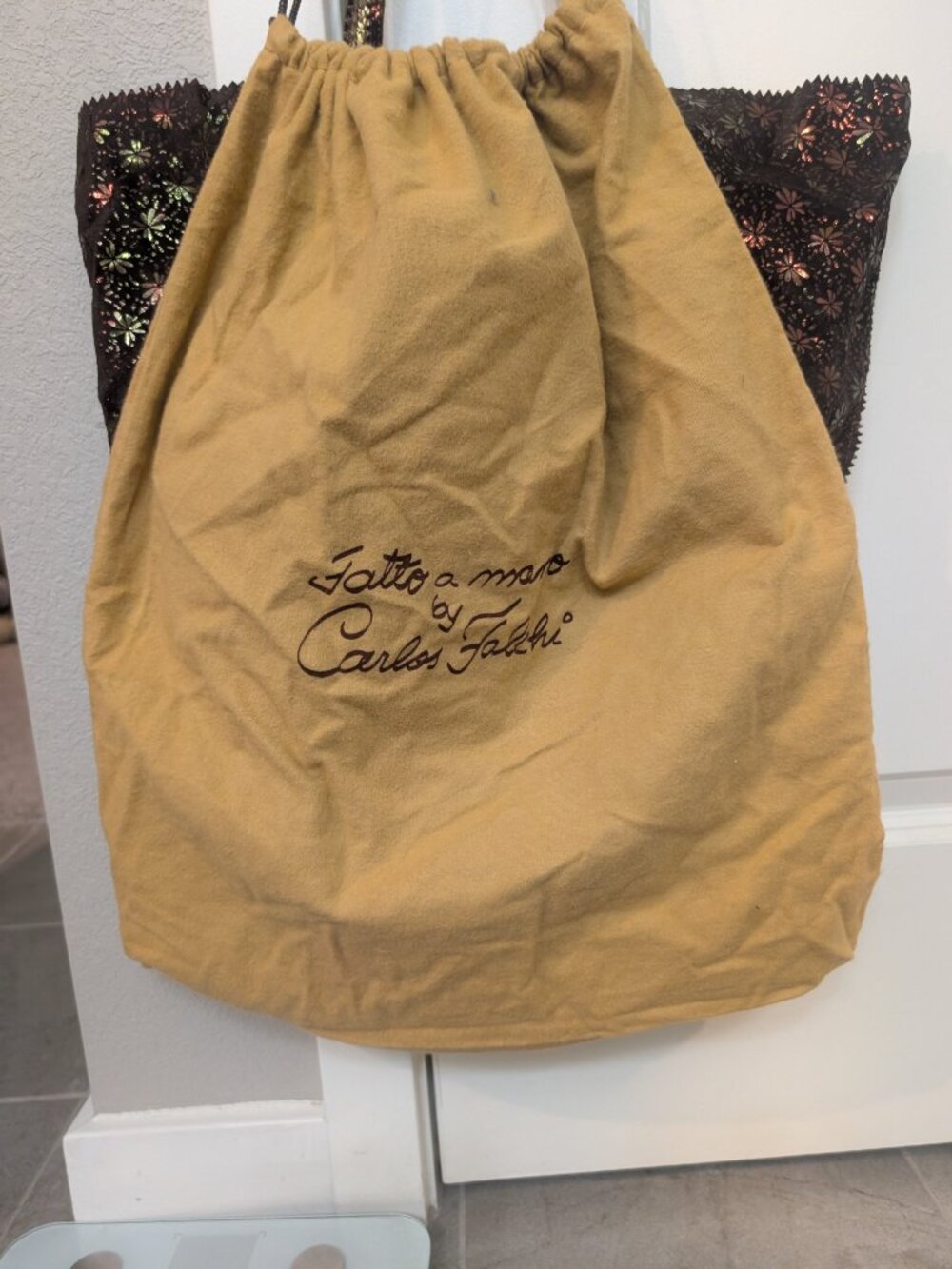 Handbag - Picture 4 of 5